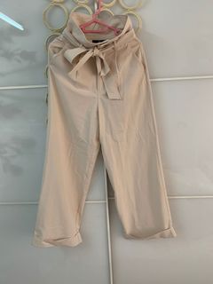(Category: ) located in . Submitted by mssecondhand_shop (Listing ID 1046058926, Image 1). Description: .