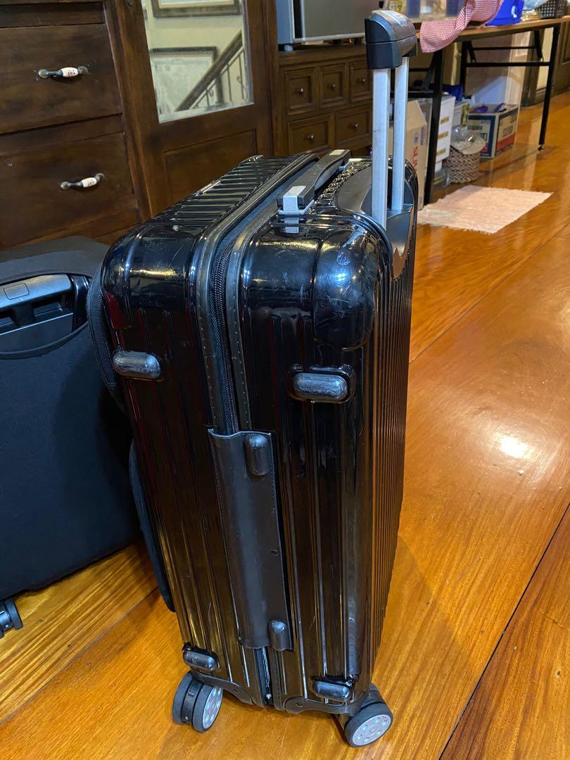 Salsa Deluxe Hybrid 26 inch Black (Category: Luggage) located in Pasig City. Submitted by cjohanson (Listing ID 1046127740, Image 2). Description: Rimowa Salsa Deluxe Hybrid Black Used Please see photos .