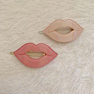 Set of 2 hair clips