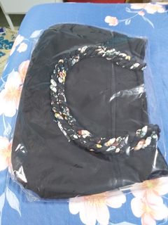 (Category: ) located in . Submitted by izankadir (Listing ID 1046048423, Image 1). Description: .