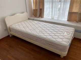 (Category: ) located in . Submitted by jaymorning (Listing ID 1045990977, Image 1). Description: .