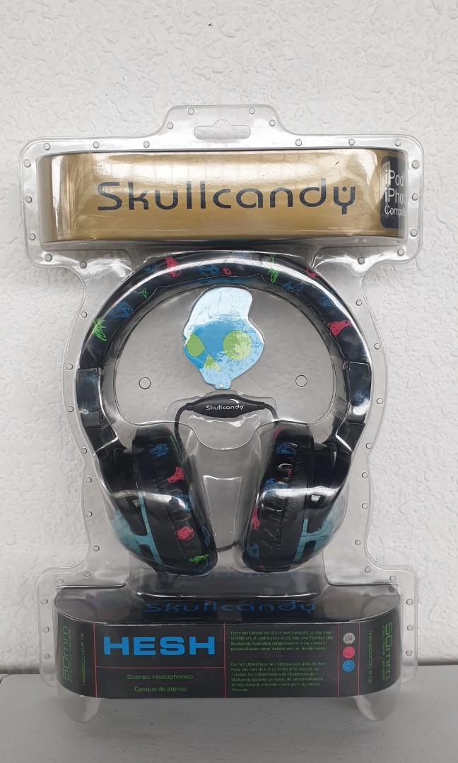 Skullcandy Headphone (Category: Headphones & Headsets) located in Manila. Submitted by zandre615 (Listing ID 1045987327, Image 1). Description: Skullcandy hesh In -line volume control With extention cable Travel bag included Authentic & brandnew sealed.
