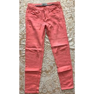 (Category: ) located in . Submitted by clothes_consignment (Listing ID 1046167671, Image 1). Description: .