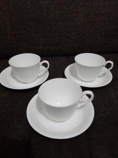 Take All!Marui Bone China White Coffee/Teacups w/ Saucers