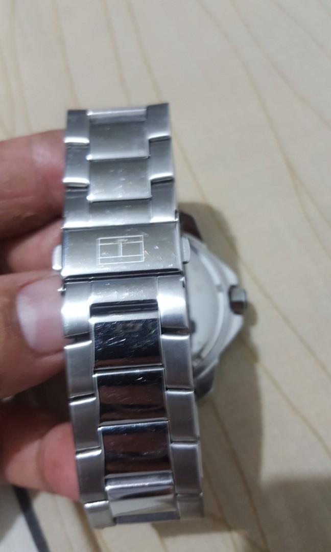 Tommy Hilfiger Mens cole watch EXCELLENT Condition! Similar to