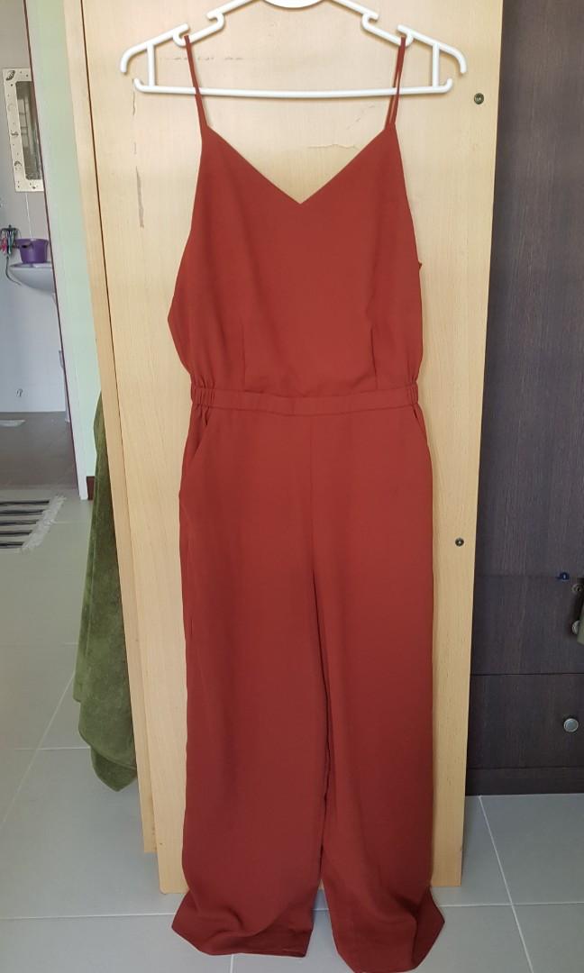 Uniqlo Camisole Jumpsuit in Burnt Orange, Women's Fashion, Dresses