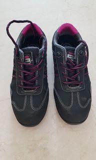 womens safety steel toe shoes