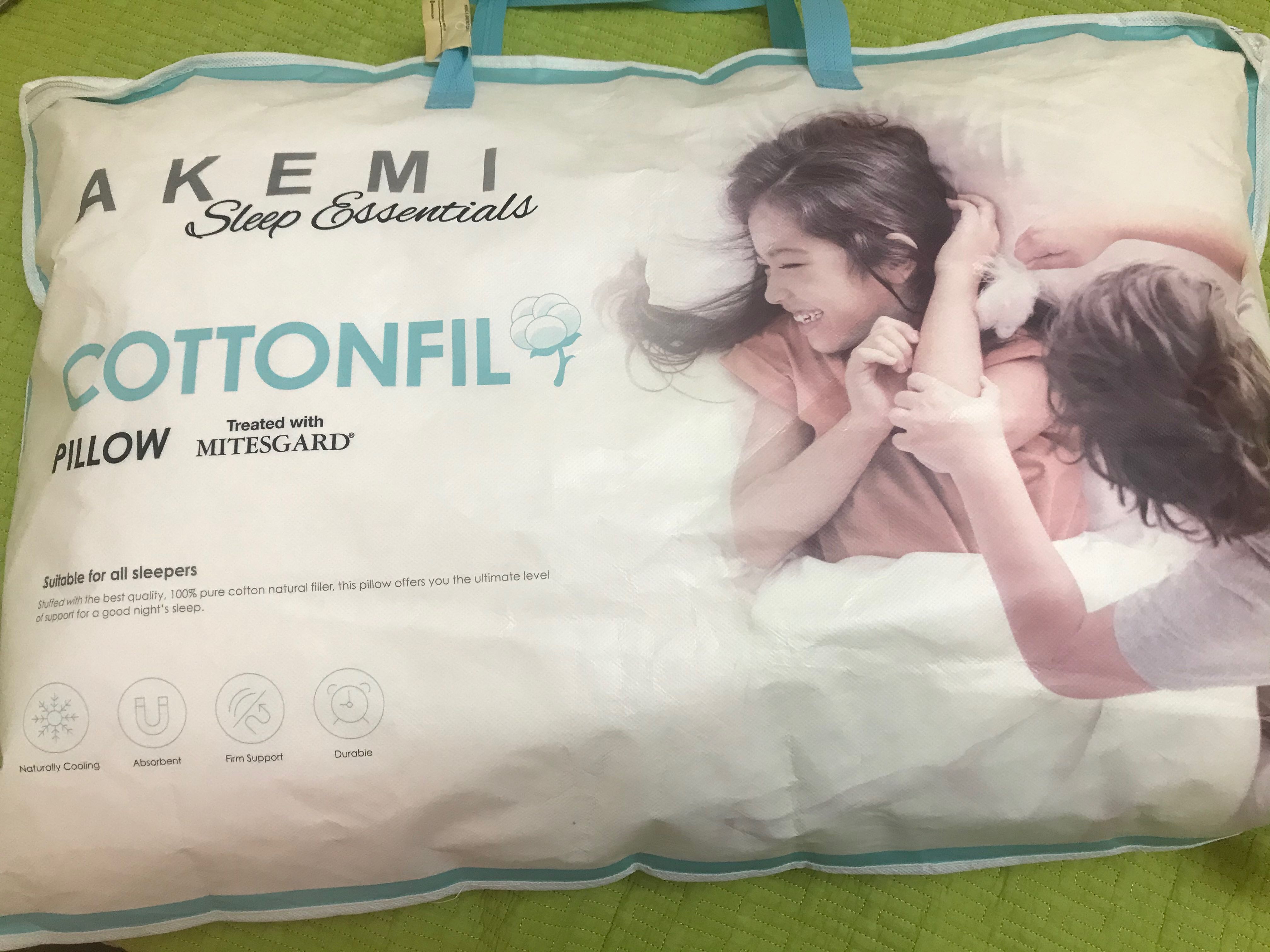 Akemi pillow promotion top