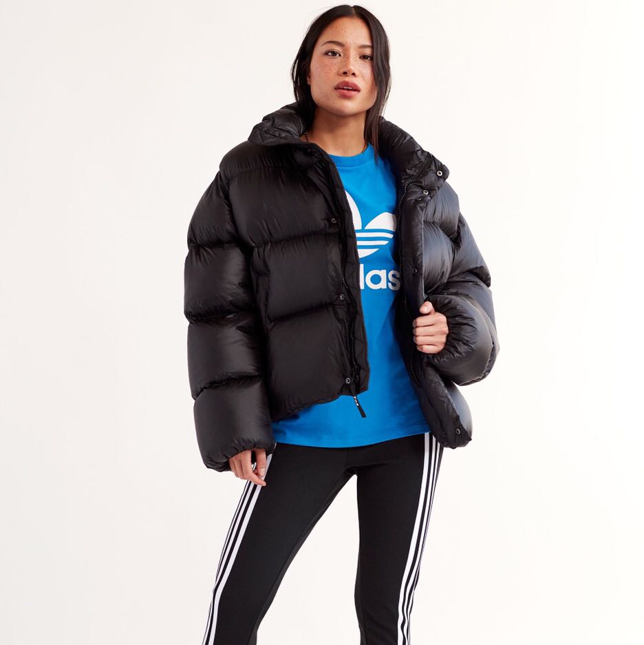 Aritzia The Mega Puff in S Women s Fashion Clothes on Carousell