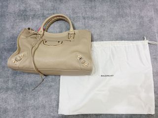 （分類：）位於 。 由 jj.ff 提交（商品編號 1048174000，圖片 1）。簡介： 。