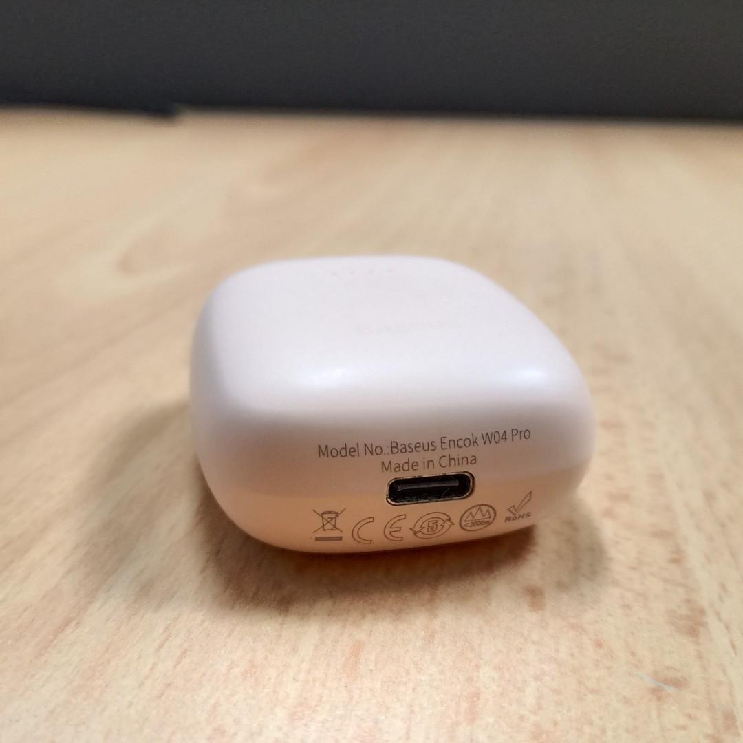 Baseus Encok W04 Pro Charging Case