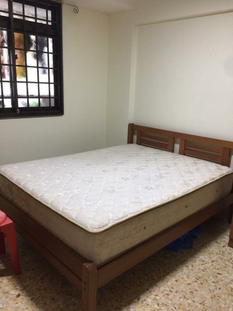 Buona Vista Mrt. Bk 5 Ghim Moh Road Common Room for rent, Property, Rentals, Room Rentals on