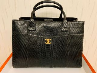 （分類：）位於 。 由 chillc9 提交（商品編號 1048125998，圖片 1）。簡介： 。