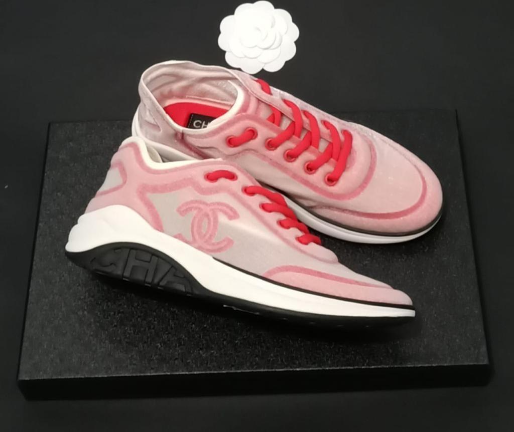 Chanel Sneakers Pink Size 36 Complete Set, Fesyen Wanita, Sepatu di  Carousell