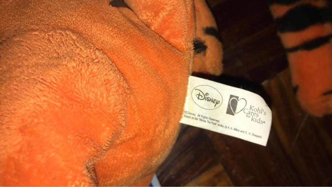 Disney Characters Stuffed Toy (Category: Plushies & Soft Toys) located in Paranaque City. Submitted by tonymontana01 (Listing ID 1048079899, Image 2). Description: 100 for both, bought from tokyo disneyland. Great for christmas gifts. No issue. Needs wash.