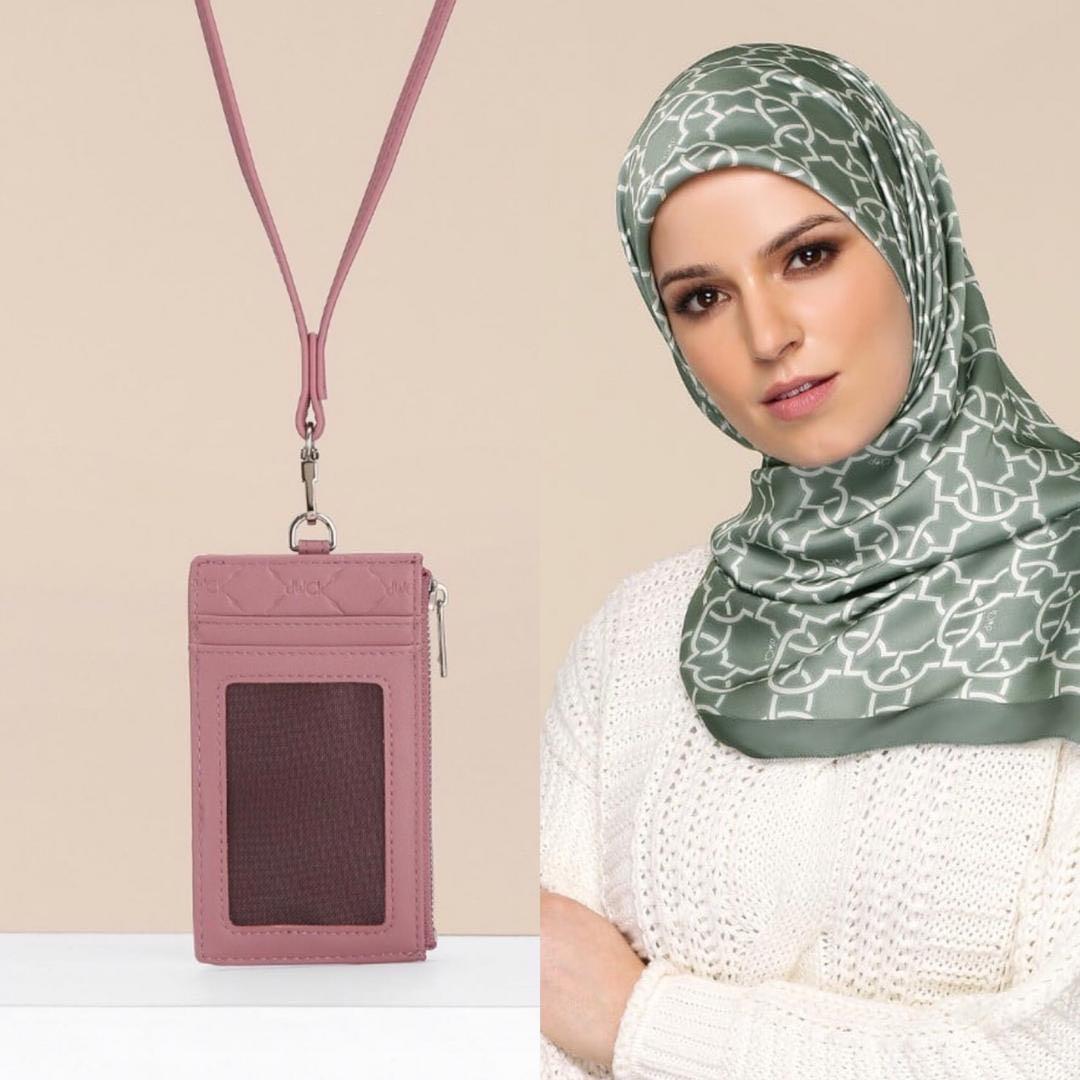 Duck Square Trellis Pistachio Duck Lanyard Praline Muslimah Fashion Scarves On Carousell