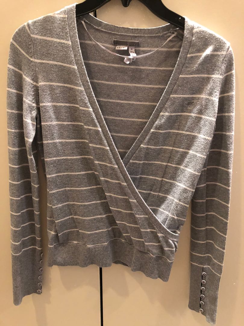 wrap jumper top