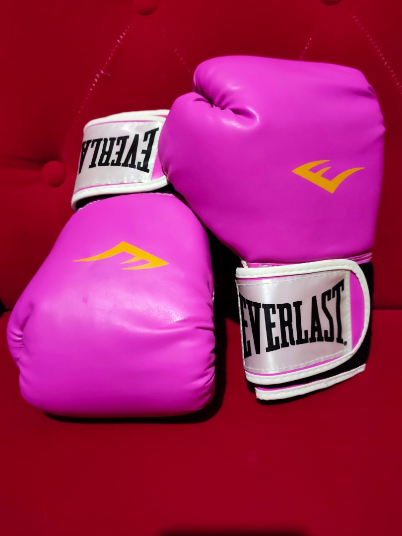 Everlast Boxing gloves, Sports Equipment, Exercise & Fitness, Toning