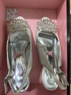 Gibi formal shoes size 8