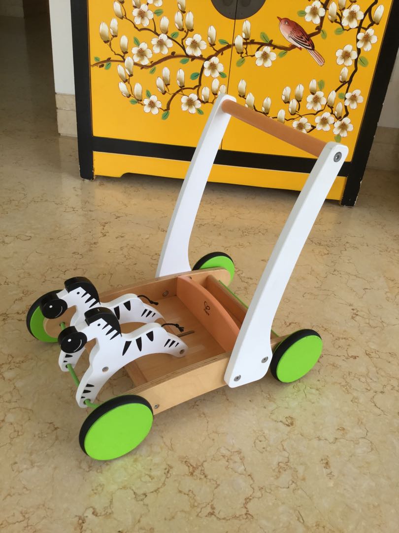 hape galloping zebra walker