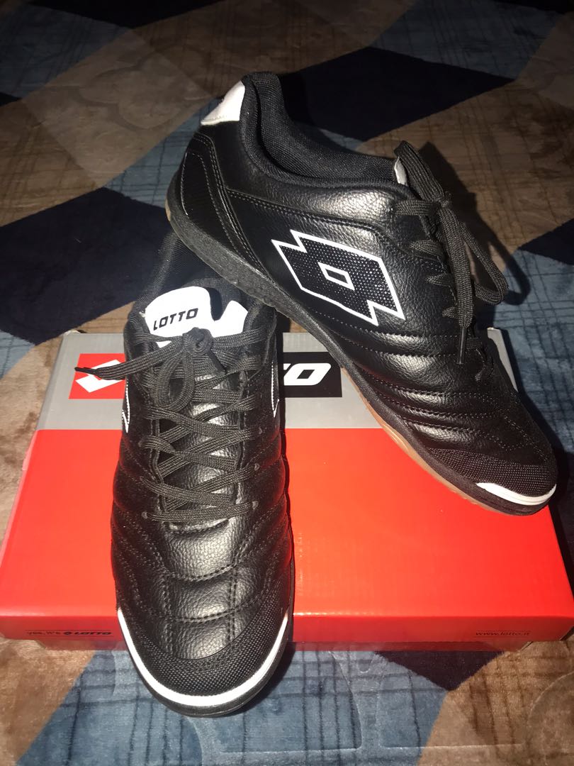 Kasut futsal lotto cheap