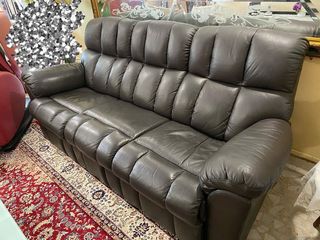 (Category: ) located in . Submitted by sg2015dn (Listing ID 1048069179, Image 1). Description: .