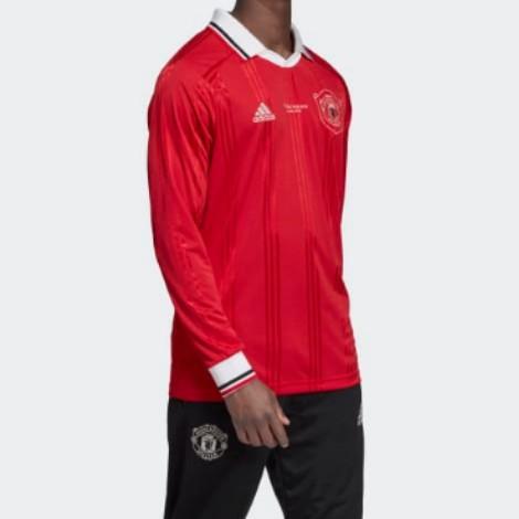 Manchester United Icon Tee Men s Fashion Activewear on Carousell