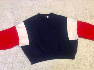 H&m blue red and white sweater hotsell
