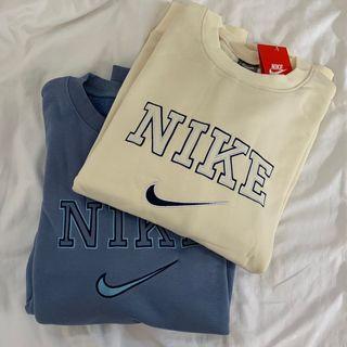 vintage nike sweatshirt pastel