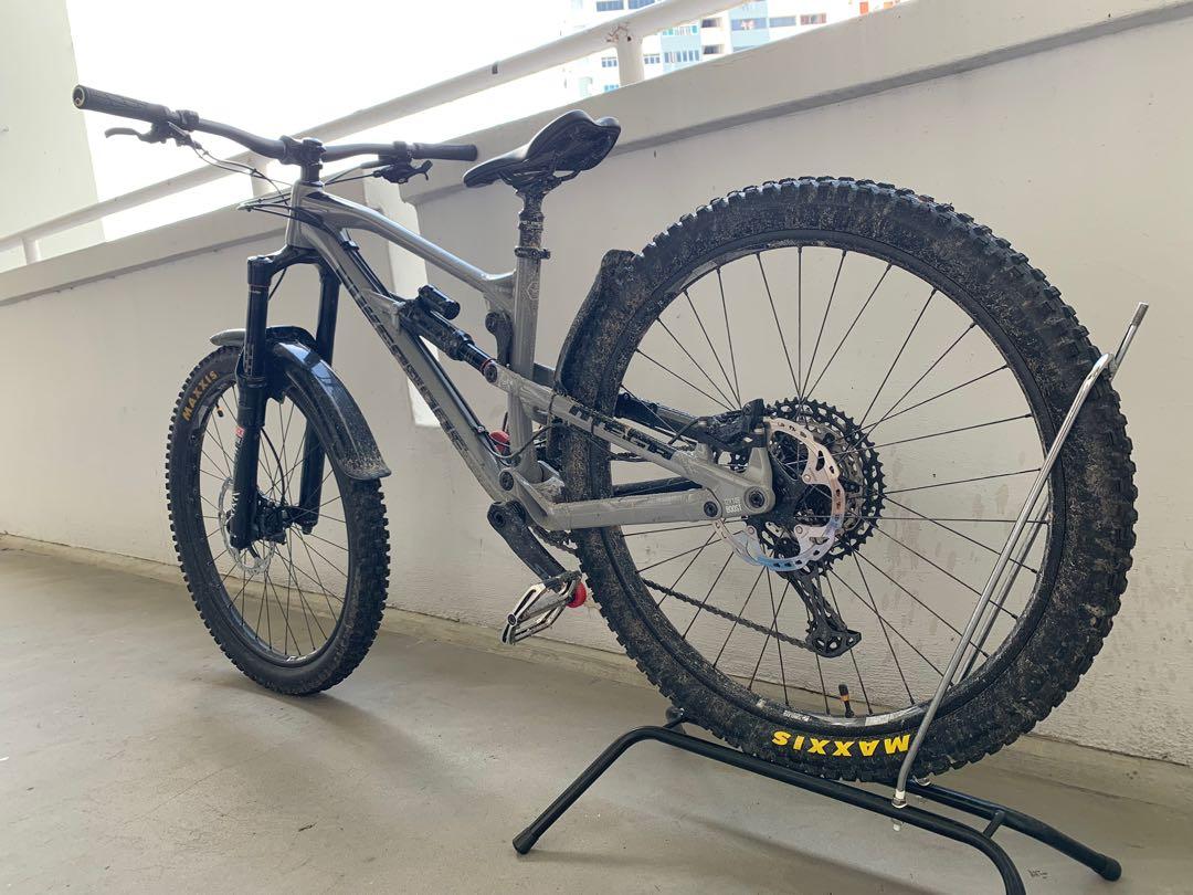 Nukeproof Mega 2019 275 size small Sports Equipment Bicycles