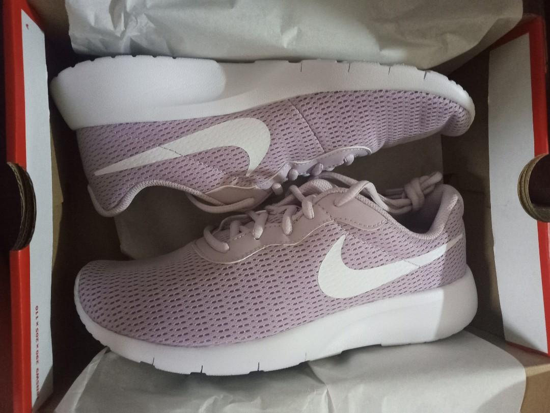 Nike tanjun cheap particle rose