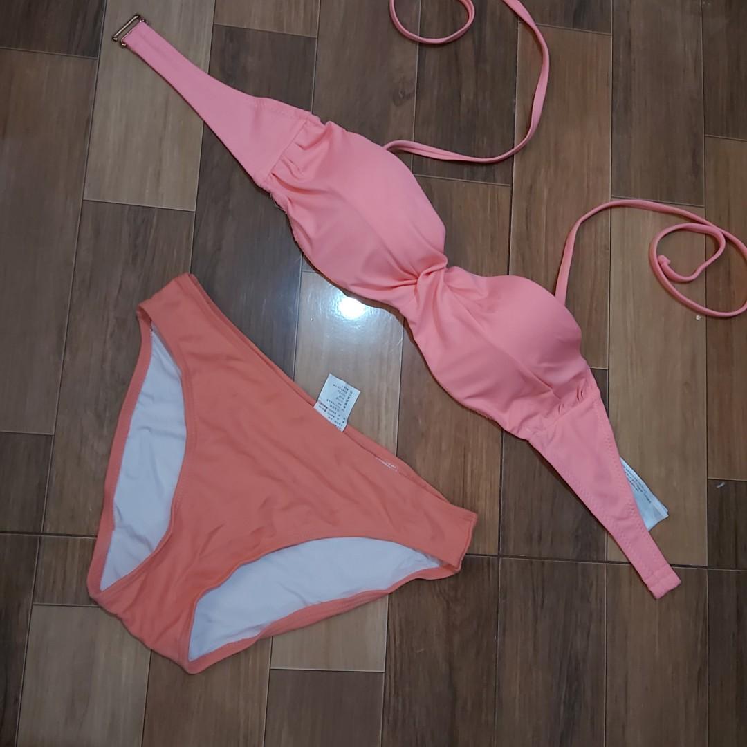 Peach two piece swimsuit (Category: Bikinis & Swimsuits) located in Quezon City. Submitted by cheverloo (Listing ID 1048111982, Image 2). Description: S-M, padded.hooked. underwired. good as new. rfs:declutter. tumaba na.😂 msg me! bpi only! swipe for more ww pics #swimsuit #swimwear #sweldosale #1111 #sale #preloved #bikini #bikinitop #twopiece #onepiece #romper #summerwear.