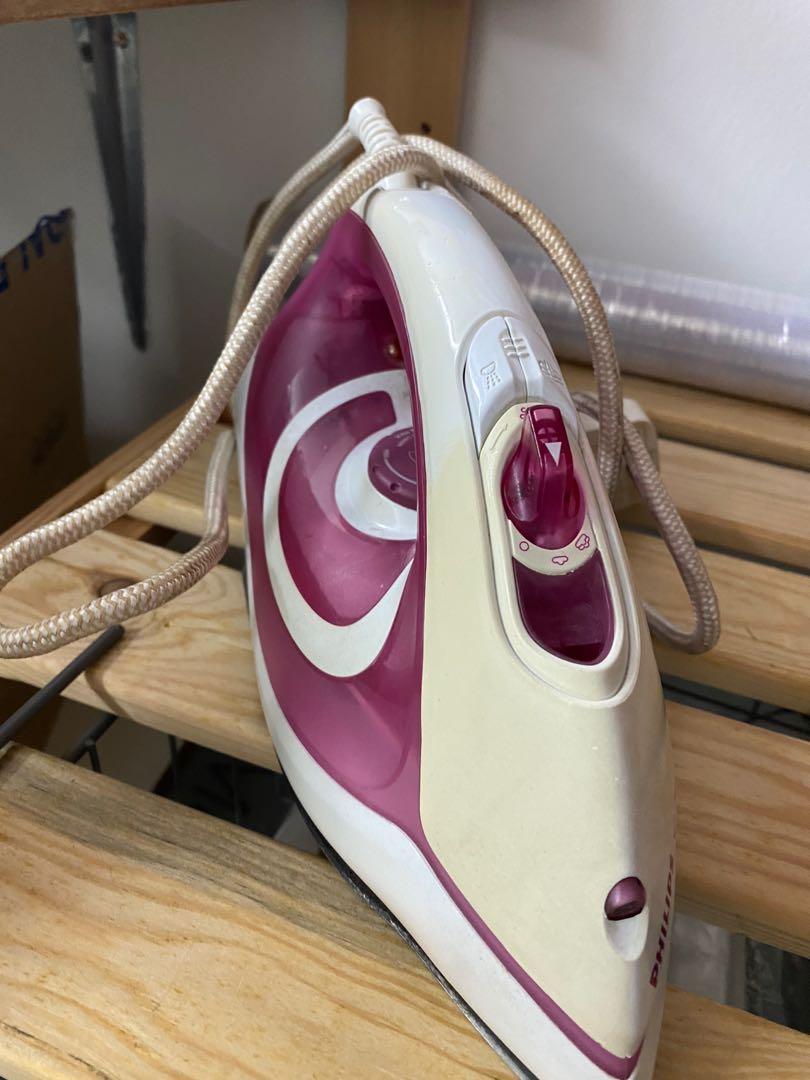 Philips steam Iron, TV & Home Appliances, Kitchen Appliances, Juicers
