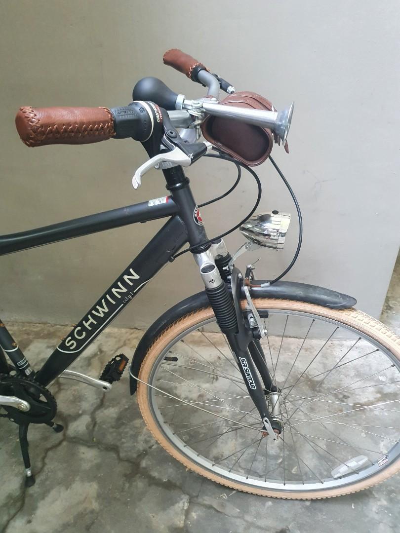 Schwinn City commuter Road bike