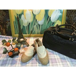 (Category: ) located in . Submitted by closet_rewind (Listing ID 1048155059, Image 1). Description: .