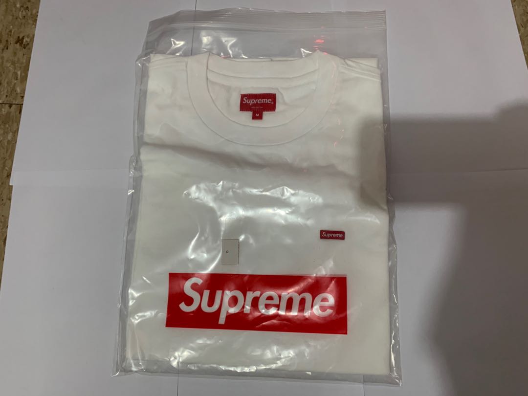 supreme small logo tee