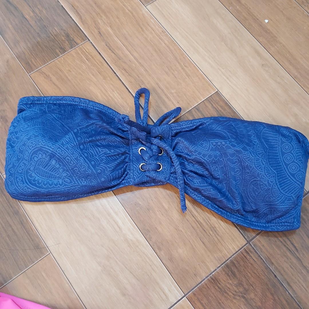 Two piece swimsuit (Category: Bikinis & Swimsuits) located in Quezon City. Submitted by cheverloo (Listing ID 1048107382, Image 3). Description: S-M, padded,hooked, in good condition. di ko pa to nagamit. rfs:declutter, di na kasya.😆 msg me! bpi only..