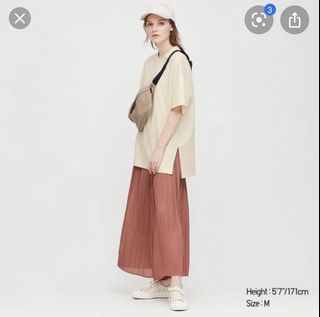 (Category: ) located in . Submitted by ivypark_ (Listing ID 1048093722, Image 1). Description: .