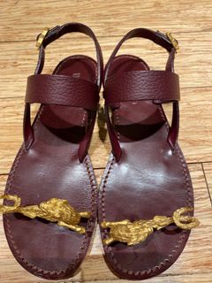 (Category: ) located in . Submitted by fancyshoez (Listing ID 1048174368, Image 1). Description: .