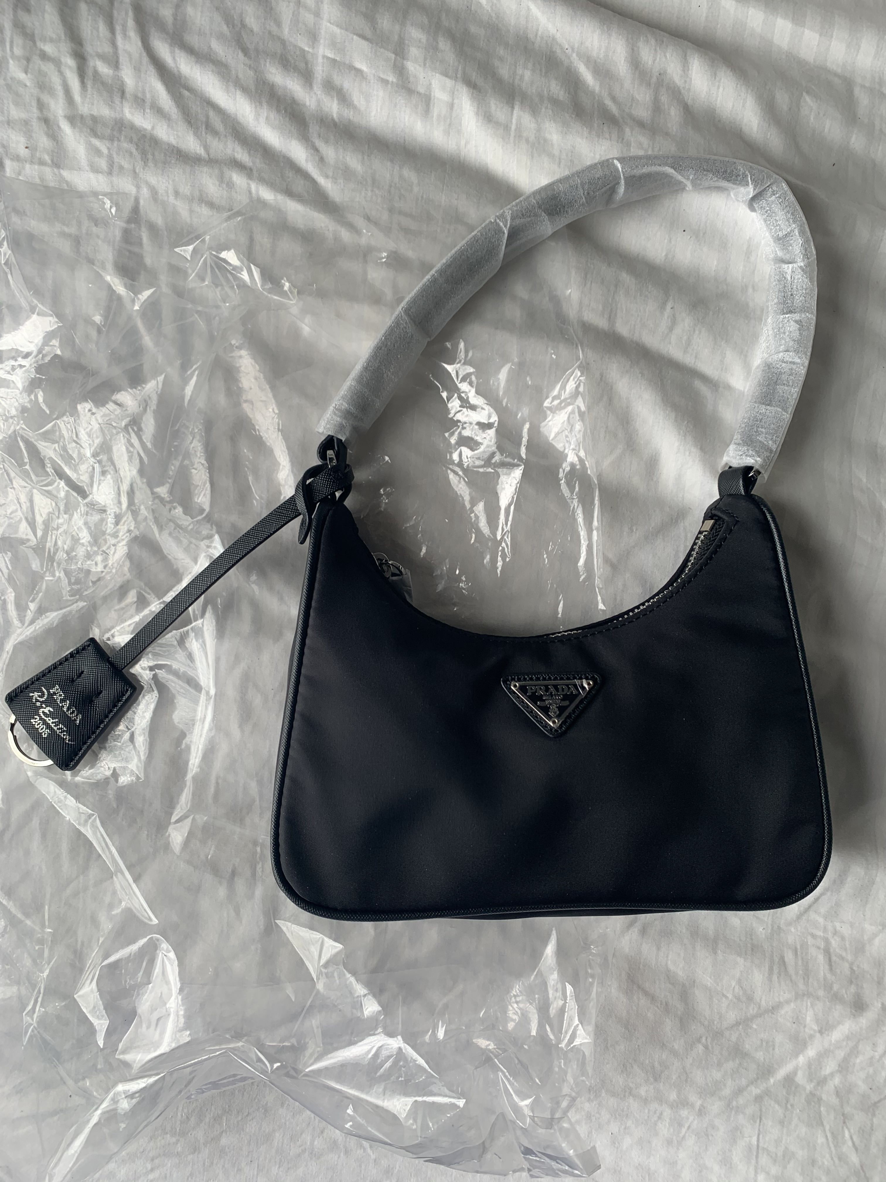 y2k Prada Re Edition 2005 nylon shoulder bag, Women's Fashion, Bags ...