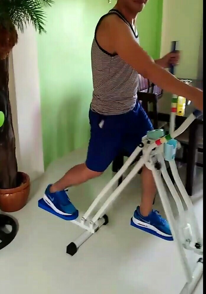 HOME EXERCISE USING AVENTO SKYWALKER WITH SAUNA SUIT