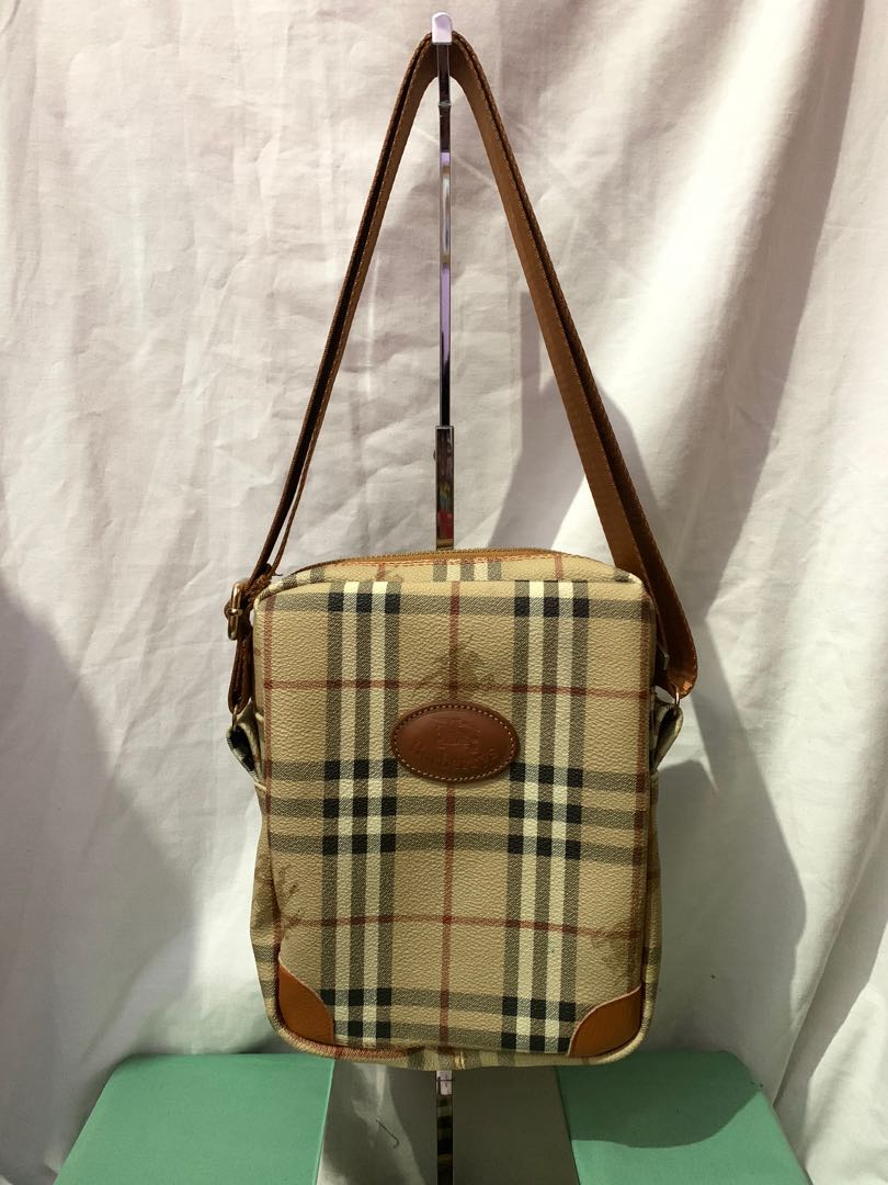 Burberry sling sales bag original