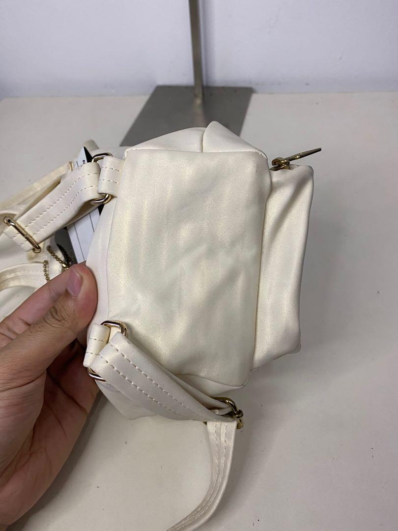 Authentic Nicola Valentino Bucket Bag Women s Fashion Bags