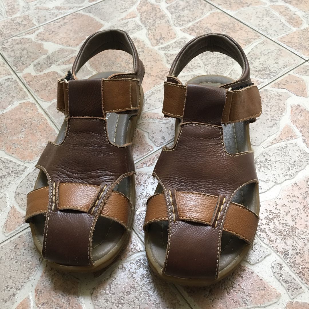 Boys sandals size 2025 36