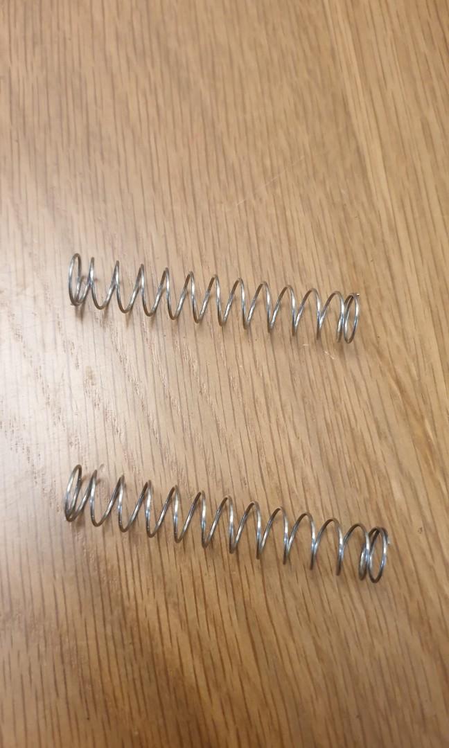 Brompton Hinge Clamp spring, Sports Equipment, Bicycles & Parts, Parts