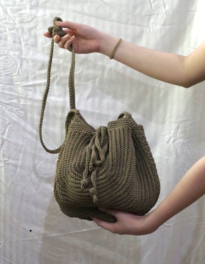 crochet sling bag