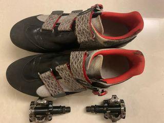 Fizik M5 MTB shoes w/ Shimano PD-M520 pedals
