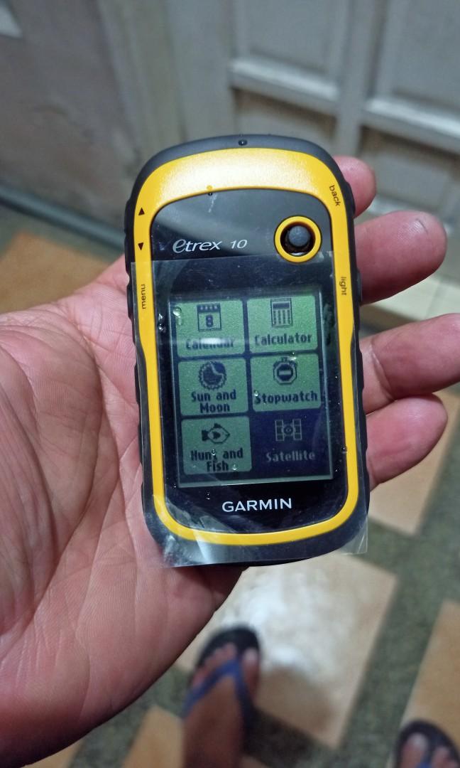 Garmin Etrex 10, Sports Equipment, Hiking & Camping on Carousell