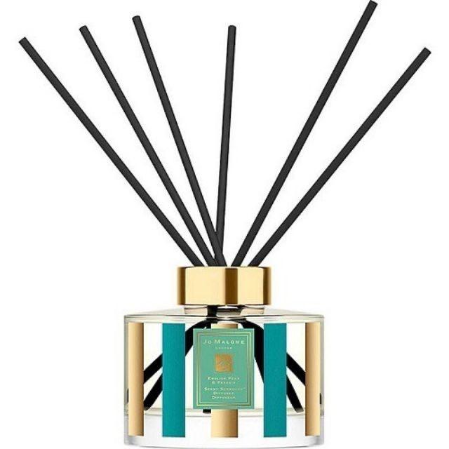 English Pear And Freesia Reed Diffuser 2025