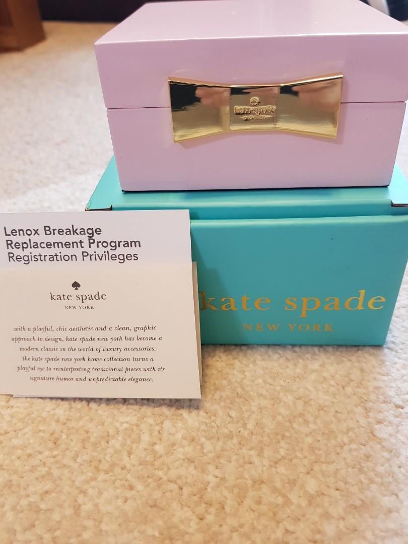 Kate spade pink jewelry box new, Luxury, Accessories on Carousell